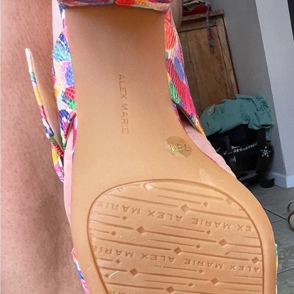 Alex Marie Dress Slides. - Picture 6 of 6